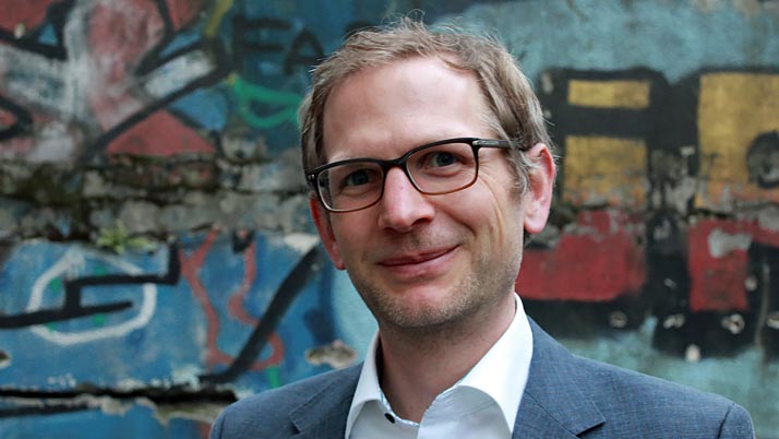 Dr. Patrick Becker
