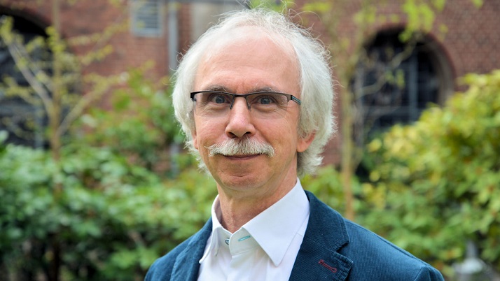 Dr. Matthias Lanzendörfer
