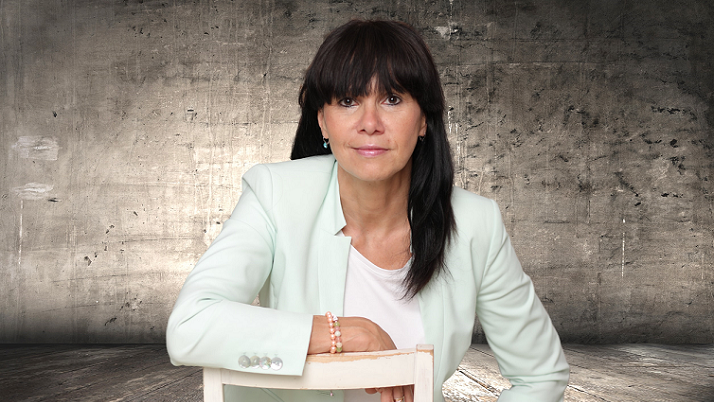 Dr. Daniela Gast
