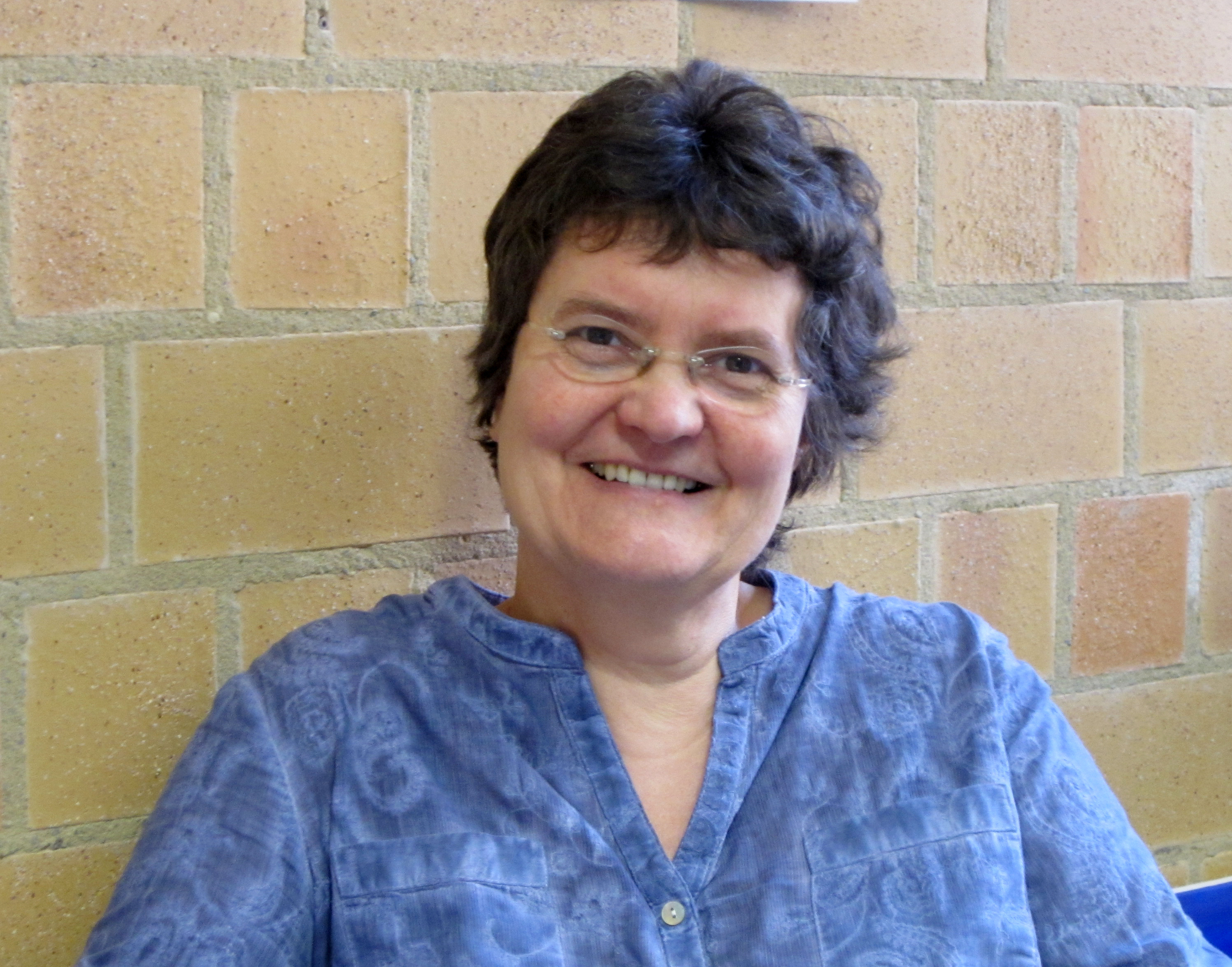 PD Dr. Annette Meuthrath
